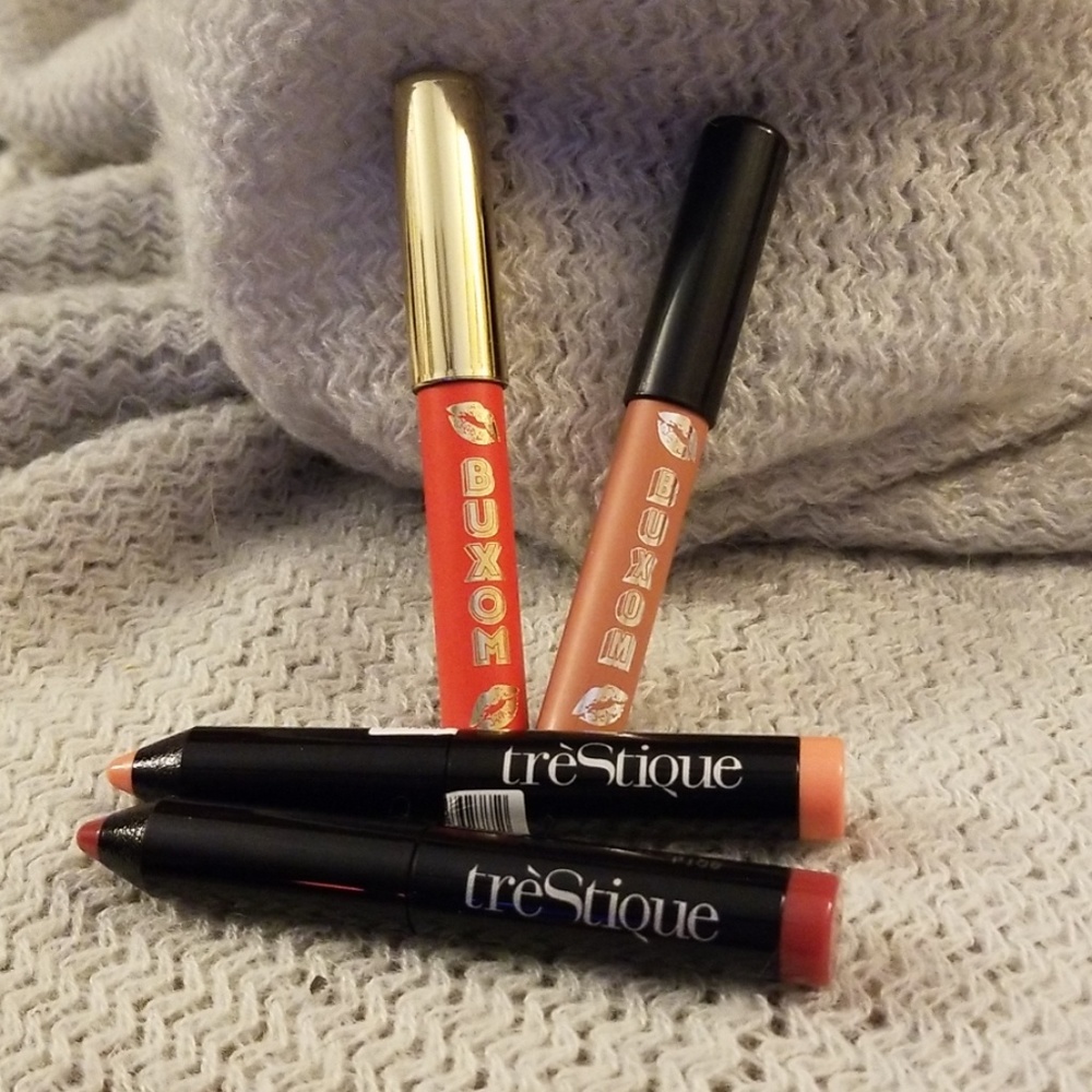 5/25$ Travel size Buxom liner & treStique